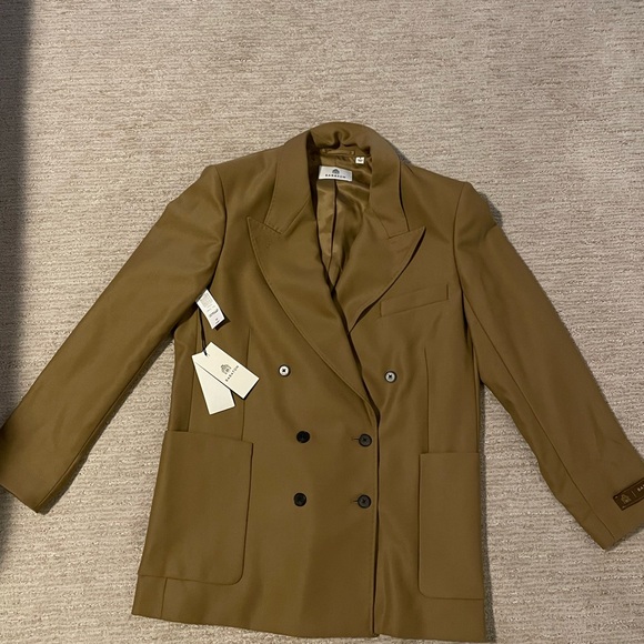 NWT Aritzia Babton 100% wool camel over sized blazer - Picture 3 of 4